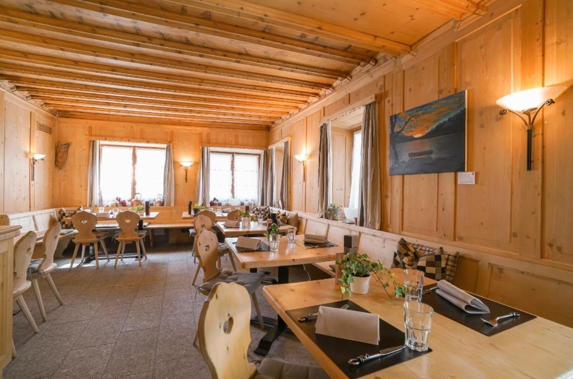 Gasthaus & Hotel Berninahaus Pontresina Luaran gambar