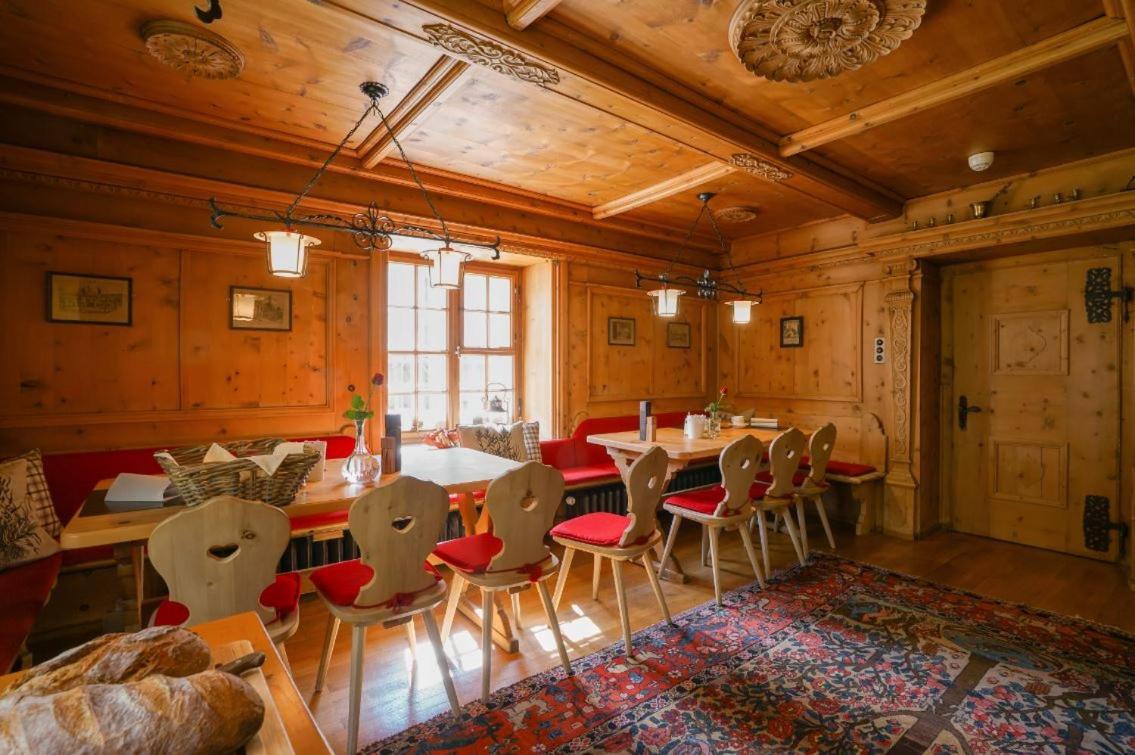 Gasthaus & Hotel Berninahaus Pontresina Luaran gambar